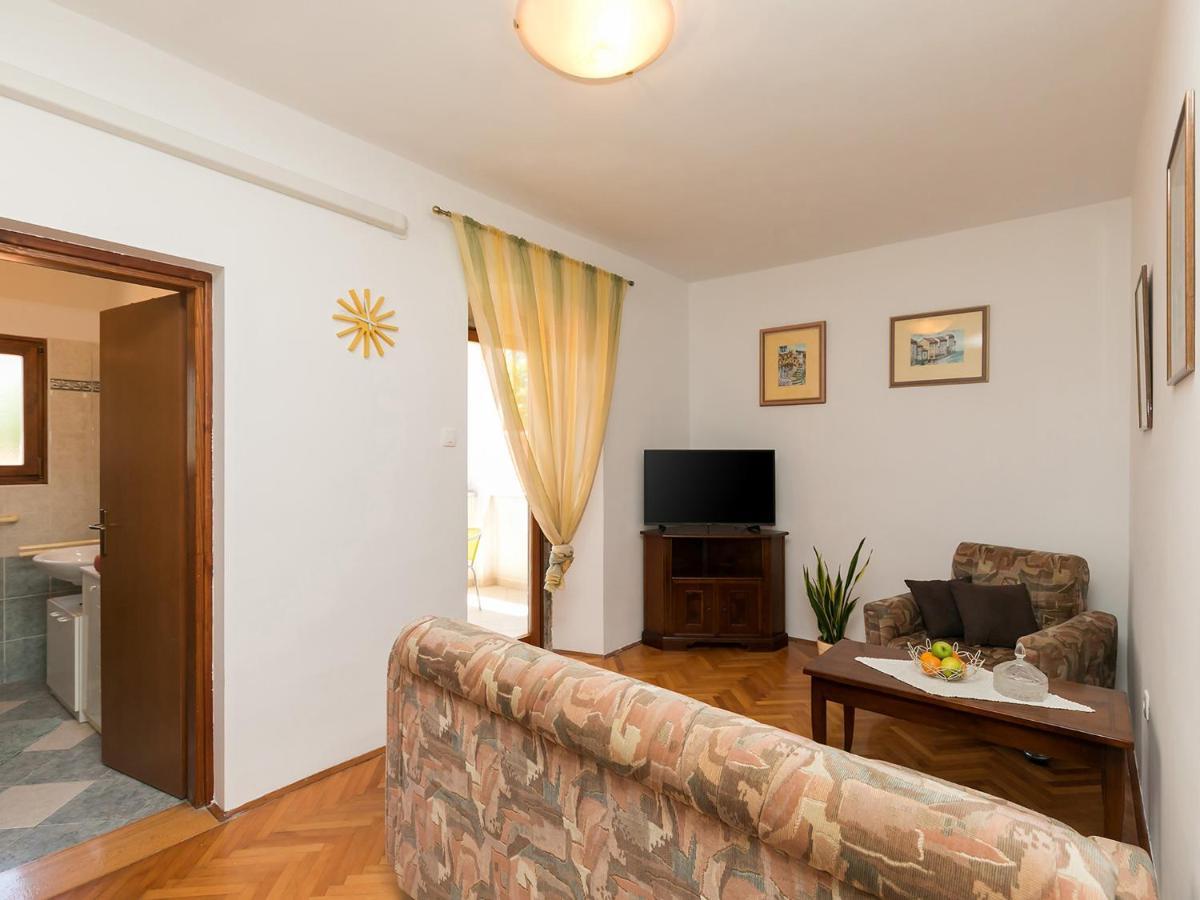 Apartman Susnjic โปเรช ภายนอก รูปภาพ