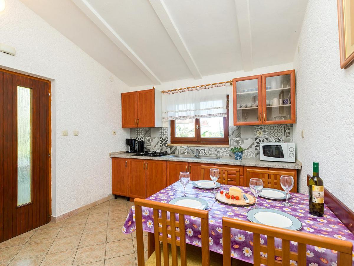 Apartman Susnjic โปเรช ภายนอก รูปภาพ