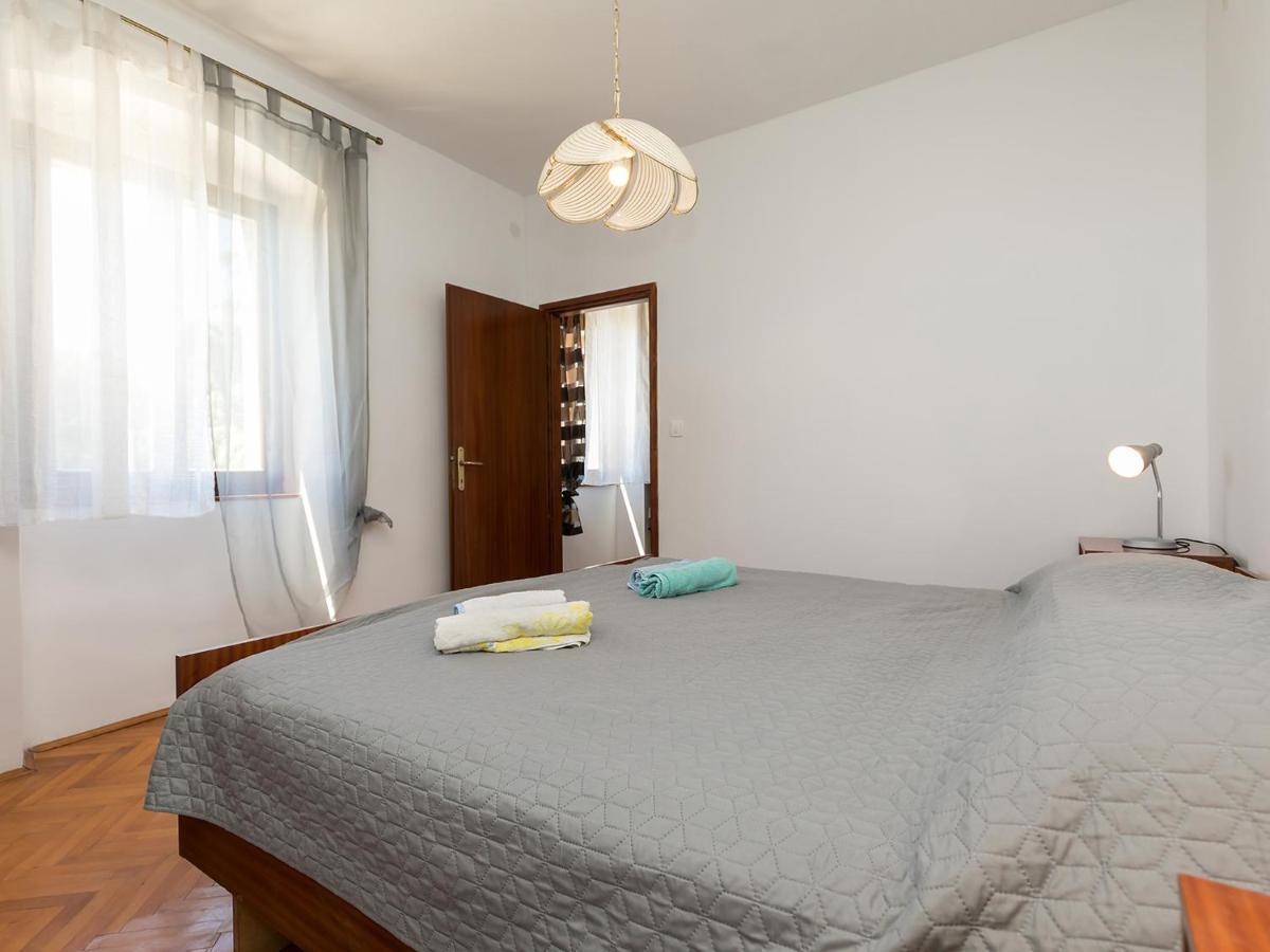 Apartman Susnjic โปเรช ภายนอก รูปภาพ