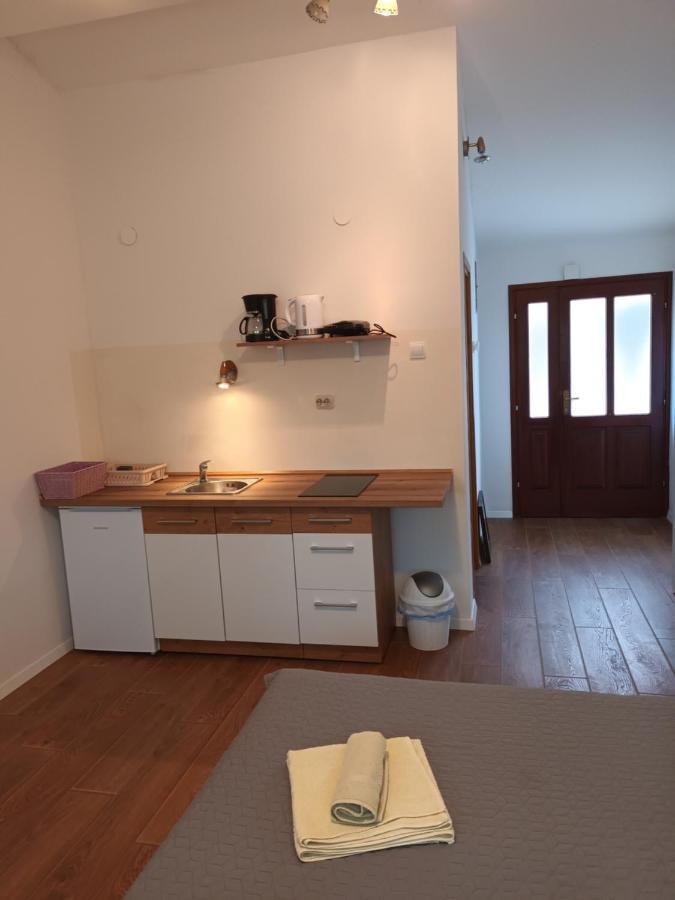 Apartman Susnjic โปเรช ภายนอก รูปภาพ
