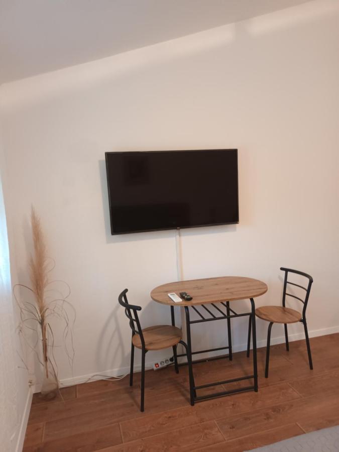 Apartman Susnjic โปเรช ภายนอก รูปภาพ